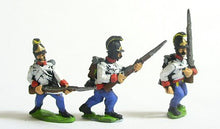 AST6 Assorted Hungarian Fusiliers in Helmets, advancing