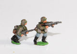 GER20 German Late War Infantry, SS or Panzer Grenadiers in smocks: Infantry with assault rifles, advancing