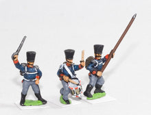 NUPPN3a Command: Officer, Standard Bearer and Drummer, attacking poses