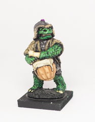 FAN41 Scaley Orc: beating battle drum
