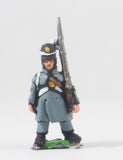 PNB4b British 1814-15: Line or Flank Coy in Greatcoat with Musket upright