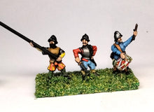MER78 Renaissance 1520-1580AD: Command: Officers, Standard bearers & Drummer