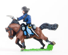 BG65 Union or Confederate: Trooper in Slouch Hat, firing pistol  on charging horses
