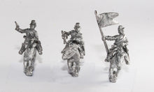 BG76 Confederate: Sussex Light Dragoons: Command: Officer, Standard Bearer & Bugler