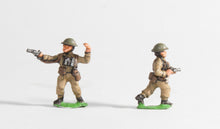 BRIT3 British 1939-45: Command: Officers advancing