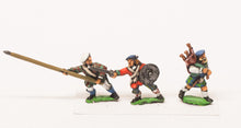 BRO103 European Armies: Command: Highlander Officer, Standard Bearer & Piper