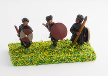 CRU7 Arab spearmen/javelinmen with round shields, assorted poses