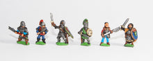 DD41 Adventurers: Six different armoured adventurers