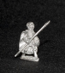 DD52 Skeleton: With Spear & Shield