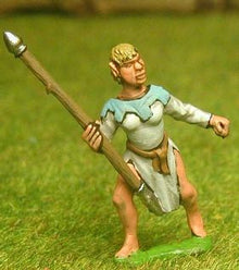 FAN110 Wood Elf: Females with Spears (3 variants per pack)