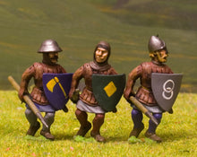 F16 Early Medieval: Spearman In Gambason & Helmet with Shield, advancing, assorted heads