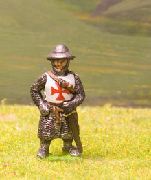 F29 Early Medieval: Dismounted Knight c.1270 in mail & breastplate & kettle helm