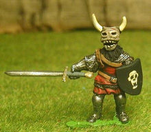 FAN95 Knights of Evil: Dismounted Knights (3 variants per pack)