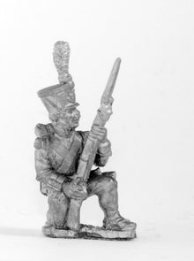FN160 Voltigeur, kneeling