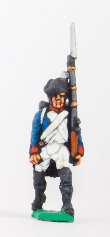 FN22 Line Infantry 1804-12: Fusilier in Chapeau advancing