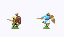 CRU8 Arab spearmen/javelinmen with kite shields, assorted poses