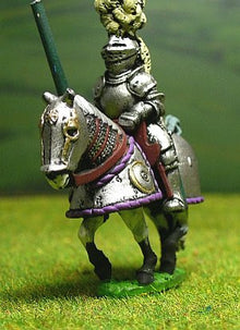 LM19 Gendarme: in armet with large plumes