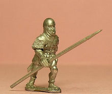 M16 Medium Spearman, advancing (3 variants)