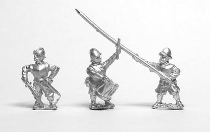 MER78 Renaissance 1520-1580AD: Command: Officers, Standard bearers & Drummer