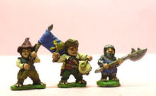 Q90 Halflings: Regimental Leader in Mail with Polearm, Drummer and Standard Bearer with Standard