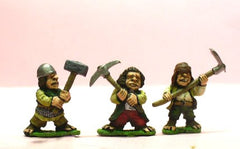 Q92 Halflings: with Pick, Hammer and large Hoe