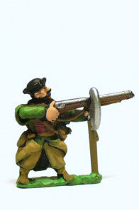 RPP1 16-17th Century Polish: Musketeer with 2 Handed Axe, firing