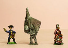 SYP6 Seven Years War Prussian: Command: Fusilier Officer, Standard Bearer & Drummer