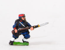 KO18 French: Garde Mobile: Charging