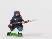 KO33 French: Chasseurs a Pied: Charging