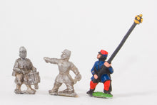 KO48 French: Zouaves: Command: Officers, Standard Bearers and Drummers in Fez