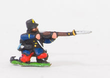 KO59 French: Guard Voltigeurs: Kneeling firing in Shako