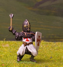 M5b Later Medieval: Dismounted Knight c.1335 in Sugar Loaf Helmet