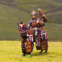 M8 Mounted King c.1350 with Hawk