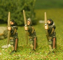 MID30 Medium Bowmen in assorted helmets