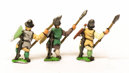 MID41 Light / Medium Spearmen with Large Shield & assorted helms