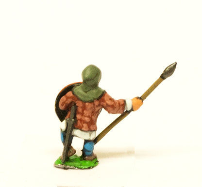 MID43 Medium Spearmen with Quilted Coat & Round Shield