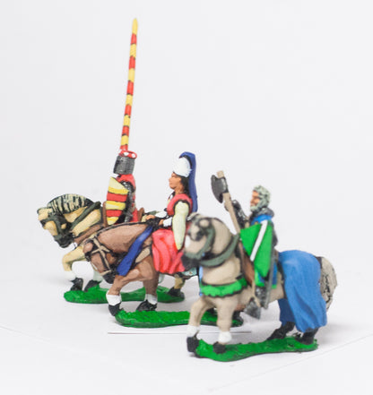 MID67d Command: Mounted Lady with two Bodyguards 1150-1300AD