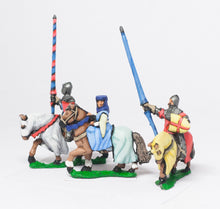 MID68f Command: Mounted Lady with two Bodyguards 1360-1400AD