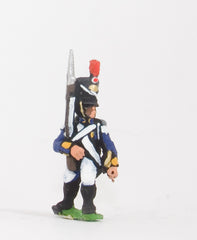 NPO8 Polish: Voltigeur or Gren in Czapka, advancing with Musket upright