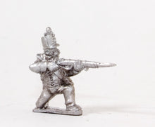 NSS3a Spanish Infantry 1810-1815: Grenadier or Chasseur in British style uniform, kneeling, firing