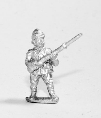 OC2 British: Infantryman in Puttees, at the ready