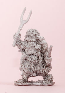 Q116 Zombie: with Pitchfork, under attack from hungry rats