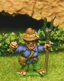 Q91 Halflings: with Scythe, Pitchfork and small Hoe