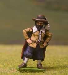 RA7 Artillery: Officer in Wide Brimmed Hat