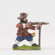 REN5 ECW: Musketeers in Hats, with Apostles and Musket Rest, firing