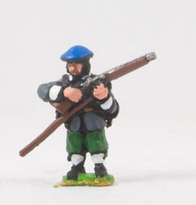 REN76 ECW: Scots Covenanters: Musketeers with Rest, blowing match