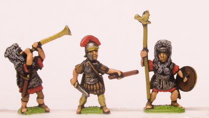 RO30 Early Imperial Roman: Command: Officers, Signifers & Musicians