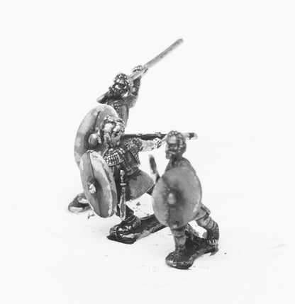 RO38 Middle Imperial Roman: Legionary Lanciarii with javelin & shield
