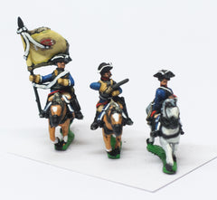 SYF19 Seven Years War French: Command: Cuirassier Officer, Standard Bearer & Trumpeter