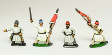 TSU8 Tang & Sui Chinese: 3 Officers & 3 Standard Bearers